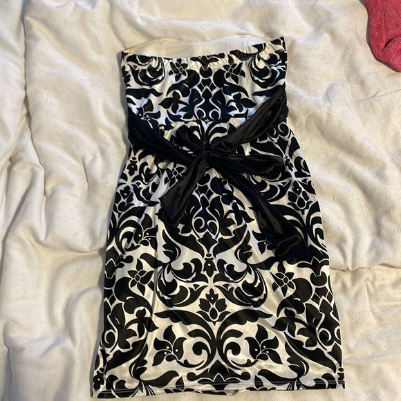 Strapless dress - Picture 2 of 2